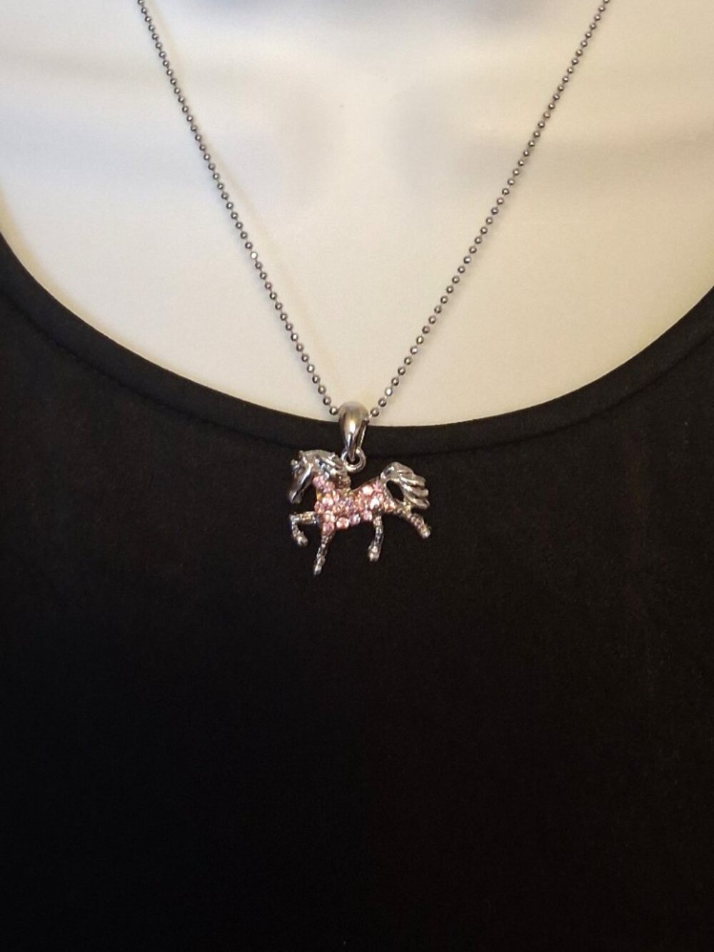 Vintage Artistic Horse Pendant Pink Austrian Crystal Silver-Plated Necklace - Picture 2 of 11